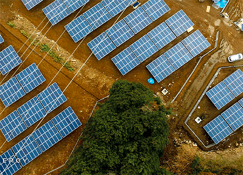 Foto de Hashiro, planta de energía solar en Japón