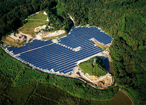 Foto de Tsukuba Stone, planta de energía solar en Japón